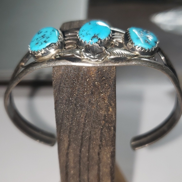 Old Pawn Sterling Turquoise Bracelet - Picture 2 of 4